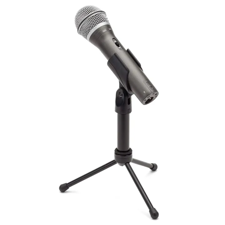Samson%20Q2U%20USB/XLR%20Dynamic%20Microphone%20Recording%20and%20Podcasting%20Pack%20(Includes%20Mic%20Clip,%20Desktop%20Stand,%20Windscreen%20and%20Cables),%20silver%20-%20Image%203