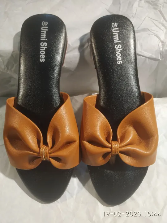 Butterfly%20Flat%20Sandals%20for%20Women%20-%20Trendy%20and%20Durable%20Design%20-%20Image%209