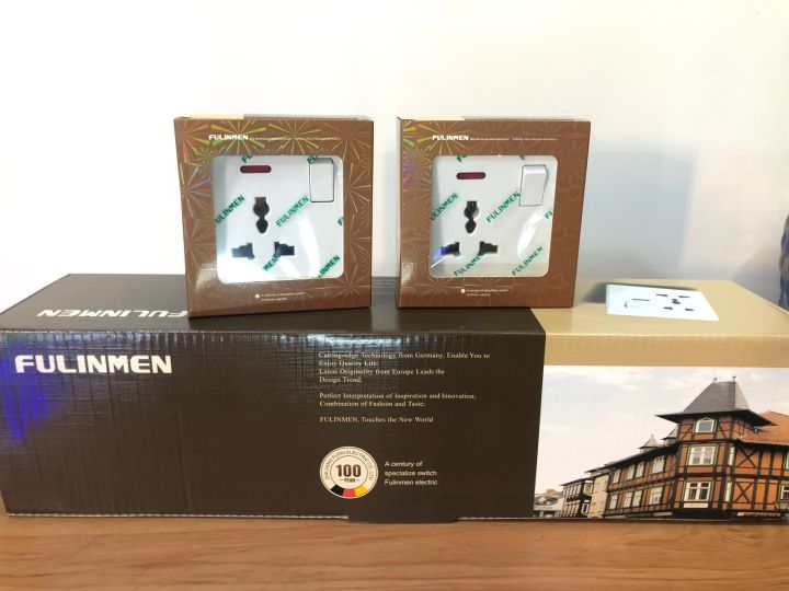 Universal%20wall%20switch%20socket%20/%20multi%20plug%20-%20plug%20base%203%20hole%20switched%20socket%20outlet%20-%20FULINMEN%20-%20Image%202