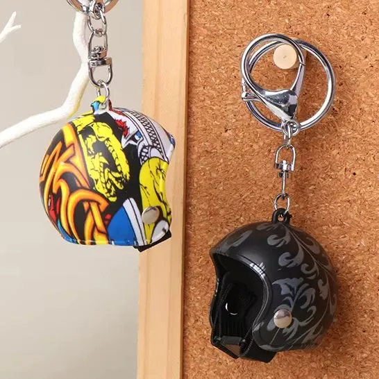 Creative%20Motorcycle%20Helmet%20Keychain%20Fashion%20Safety%20Helmet%20Keyring%20for%20Car%20Keys,%20Bag%20Pendant%20Decor%20-%20Image%204