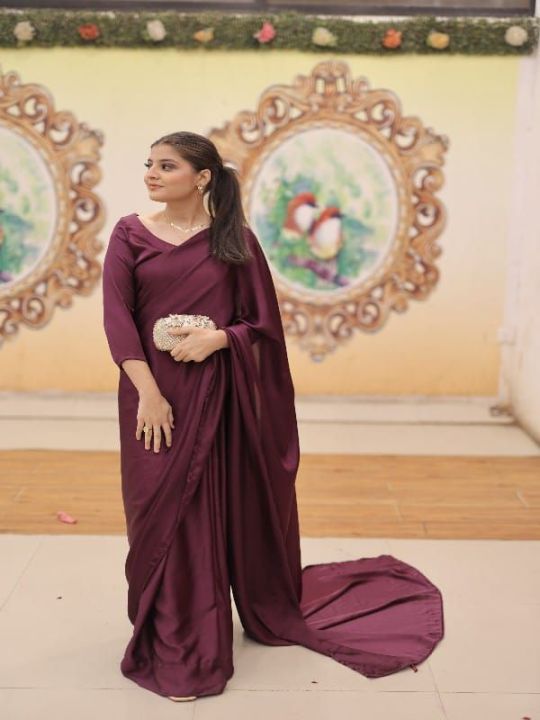 Plain%20Silk%20Purple%20Saree%20Stitched%20(Customized)%20-%20Image%204