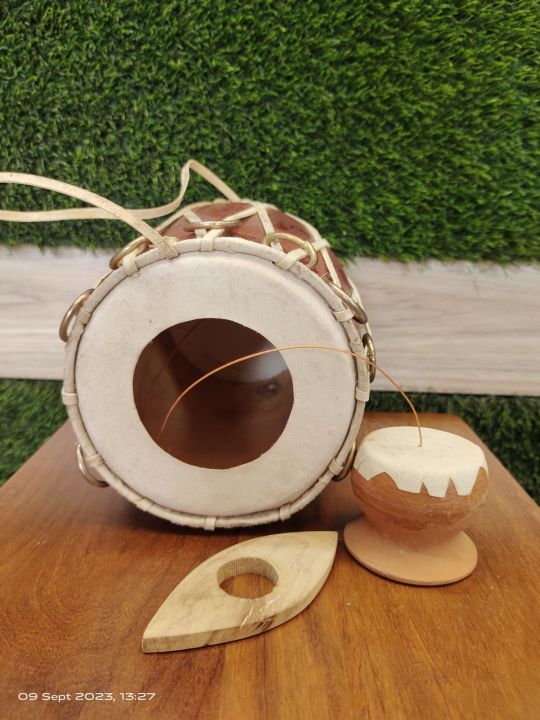 Enchanting%20-%20Bengali%20Khamak/%20Original%20Stringed%20Khamak%20Folk%20Ethnic%20Musical%20Instruments%20Of%20Bangladesh%20-%20Exceptionally%20beautiful%20and%20finely%20crafted%20-%20Image%205