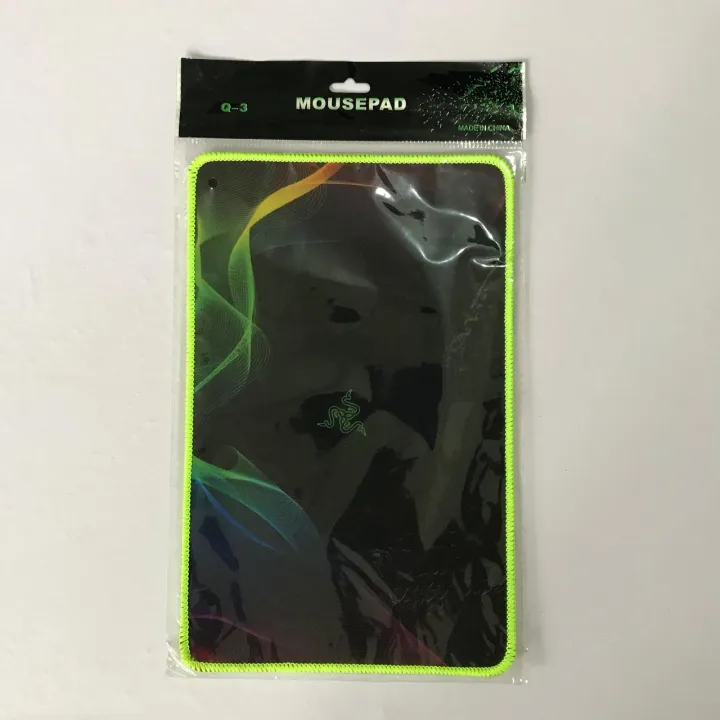 Gaming%20normal%20mouse%20pad%20with%203%20different%20designs%20and%20highlight%20boarder%20-%20Image%208
