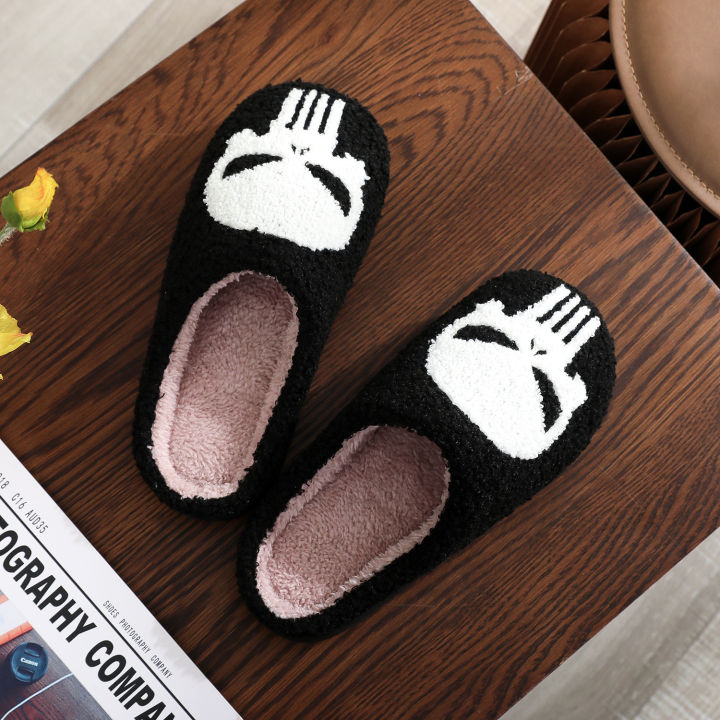 Punisher%20Skull%20Pattern%20Fashion%20Embroider%20Plush%20Home%20Thick-Soled%20Comfortable%20Woolen%20Cotton%20Slippers%20Personalized%20Warm%20Non-Slip%20Indoor%20Slippers%20for%20Men%20and%20Women%20Can%20Wear%20Halloween%20Christmas%20Gifts%20-%20Image%203