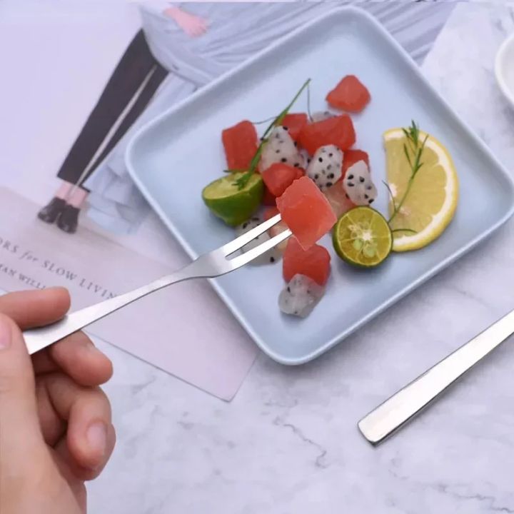10/20/40pcs%2013cm%20Stainless%20Steel%20Snail%20Fork%20Two-tine%20Fruit%20Dessert%20Forks%20for%20Cake%20Snack%20Bar%20Restaurant%20Party%20Banquets%20Tableware%20-%20Image%205