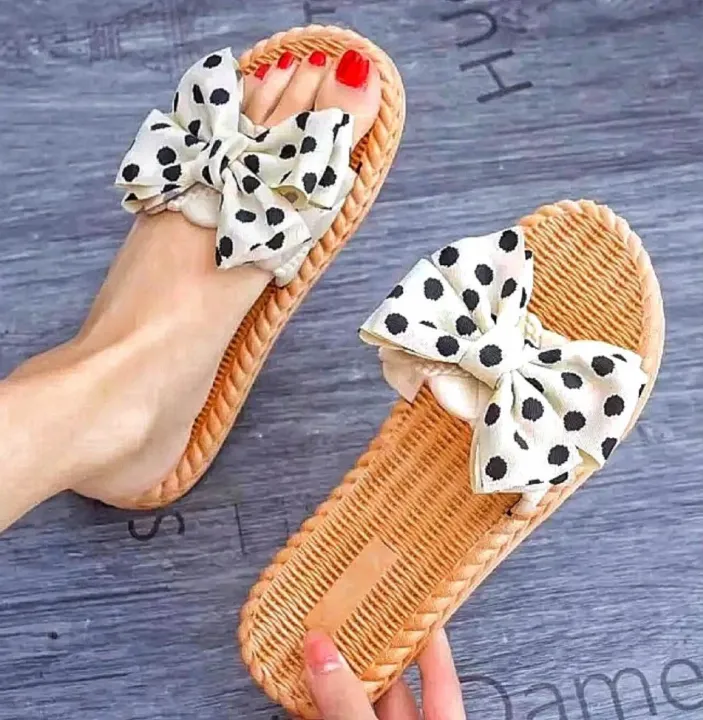 Stylish%20Women%E2%80%99s%20Flat%20Sandals%20%E2%80%93%20Soft%20Sole%20Polka%20Dot%20Design%20-%20Image%205