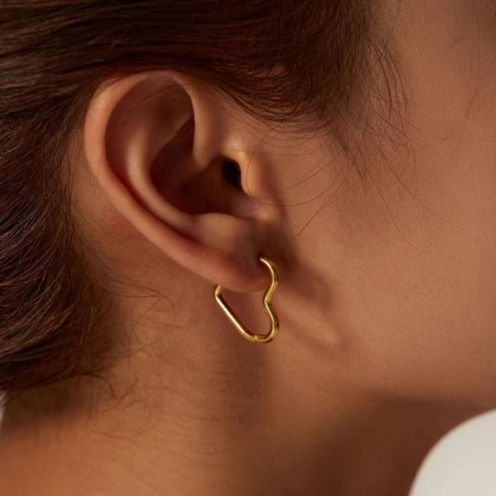 2pcs%20Fashion%20Gold%20Color%20Stainless%20Steel%20Heart%20Earrings%20Studs%20For%20Women%20Girl,%20Simple%20Punk%20Hoop%20Earrings%20Piercing%20Jewelry%20%20-%20Image%202