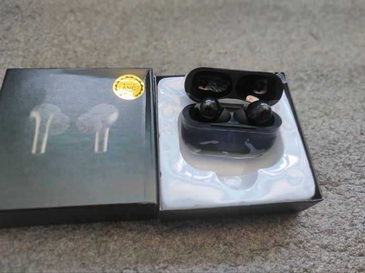 True%20Wireless%20Bluetooth%20Airpods%20-%20Image%204