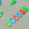 pack of 2 sui me dhaga dalnay wala gadget. 