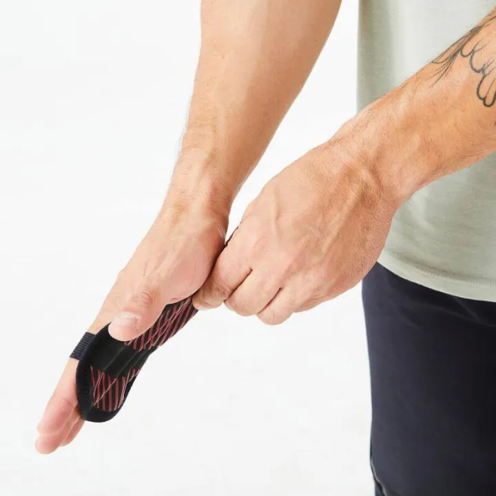 Corength%20hand%20grip%20palm%20pad%20for%20training,%20training,%20lifting%20gloves,%20comfortable%20to%20wear,%20support%20good%20weight,%20good%20hand%20resistance,%20ready%20to%20ship.%20-%20Image%205