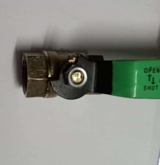 Handle%20Ball%20valve%20for%20Liquids%20water%20and%20Gas%20-%20Image%203