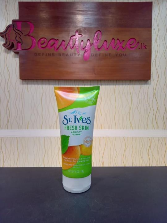 ST.Ives Fresh Skin Apricot Scrub 170g