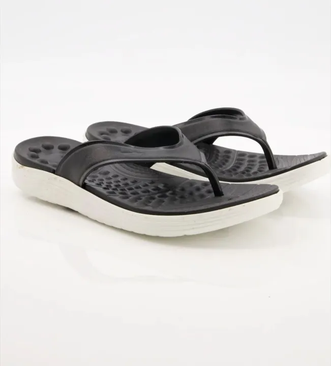 Plastic%20Massager%20Flip%20Flop%20Slippers%20for%20Women%20%E2%80%93%20Soft,%20Waterproof,%20Comfortable%20Chappals%20with%20Firm%20Grip%20-%20Image%204