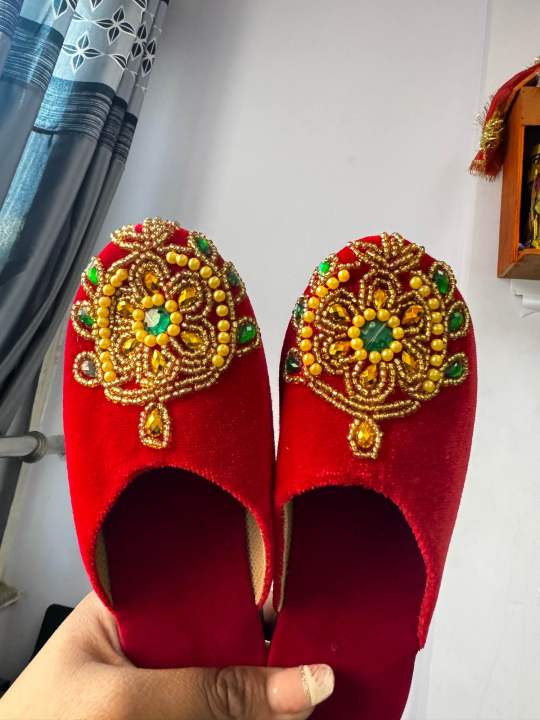 Kids%20Nepali%20Style%20Makhmal%20Jutti%20Chappal%20Slipper%20-%20Image%203