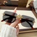 Women's Fashionable Frameless Edge Cutting High-quality Lace Diamond-set Lenses Fashionable Car Sunglasses 90324. 