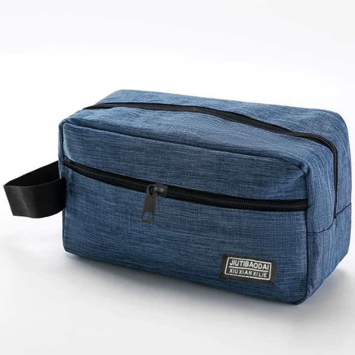 Portable%20Large-Capacity%20Storage%20Bag%20for%20Men%20and%20Women's%20Makeup%20and%20Toiletries;%20Multi-Functional%20Travel%20Toiletry%20Bag%20-%20Image%204
