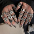 24pcs Gothic Ring Set Trendy Joker Face Devil Smile Face Patterns Zinc Alloy Mix And Match For Daily Outfits Party Accessories. 