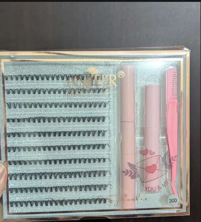 DIY%20Eyelash%20Extension%20kit,Lash%20Cluster%20kit%20waterproof%20Strong%20Hold%20Eyelash%20Bond,%20Eyelash%20Remover%20and%20Tweezer%20(200%20Clusters).%20-%20Image%209