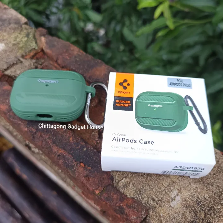 Spigen%20Rugged%20Armor%20Protective%20Case%20For%20AirPods%20Pro%202nd%20Gen%20-%20With%20Metal%20Hook%20-%20Image%206