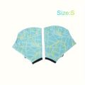 1 Pair of Unisex Camouflage Swimming Gloves - Ideal for Swimming, Surfing, Diving, Snorkeling and Enhance Training Performance.