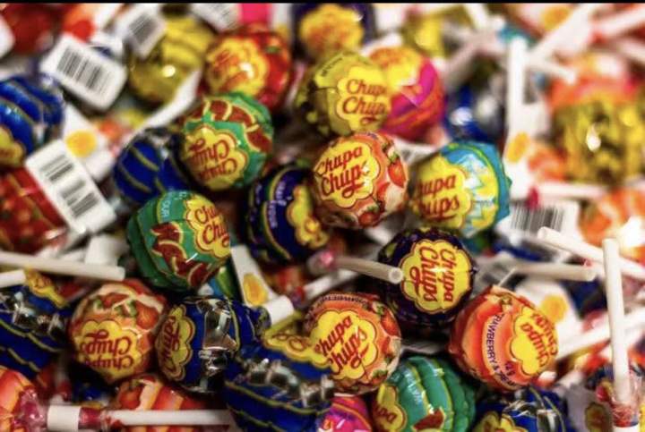 Chupa%20Chups%20MiNi%20lollipops%20(50pcs)%20(300gm%20Jar)%20-%20Image%204