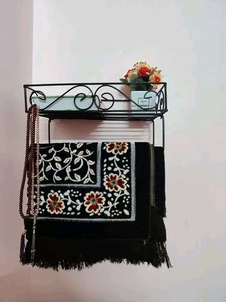 Metal%20%20Jaynamaz%20Stand%20for%20office%20and%20home%20-%20Image%203