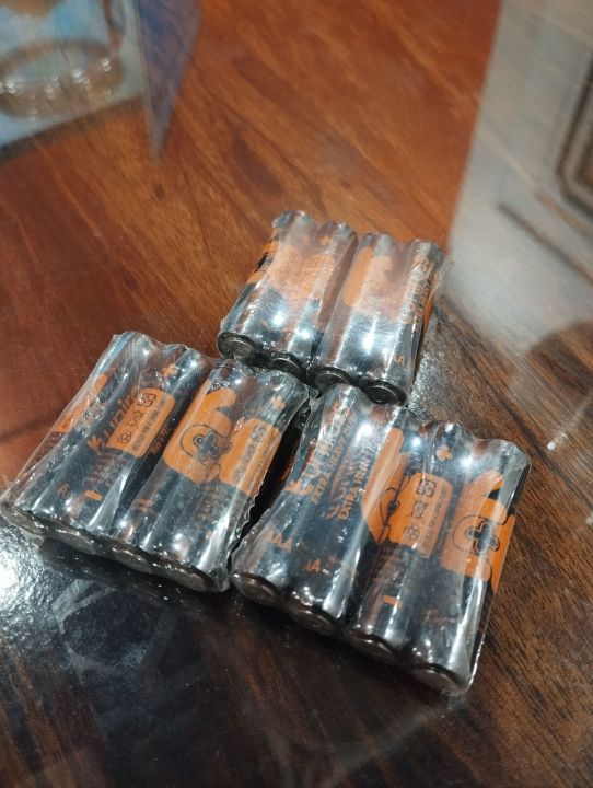 Uniross%20original%20AAA%20Extra%20Heavy%20duty%2012%20batteries%20deal%20-%20Image%203