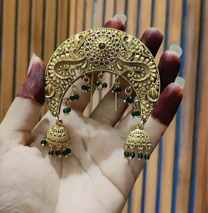 Elegant%20Gold%20Plated%20Polki%20Hair%20Brooch:%20Kemp%20Stone%20&%20Pearl%20Juda%20Pin%20-%20Image%203