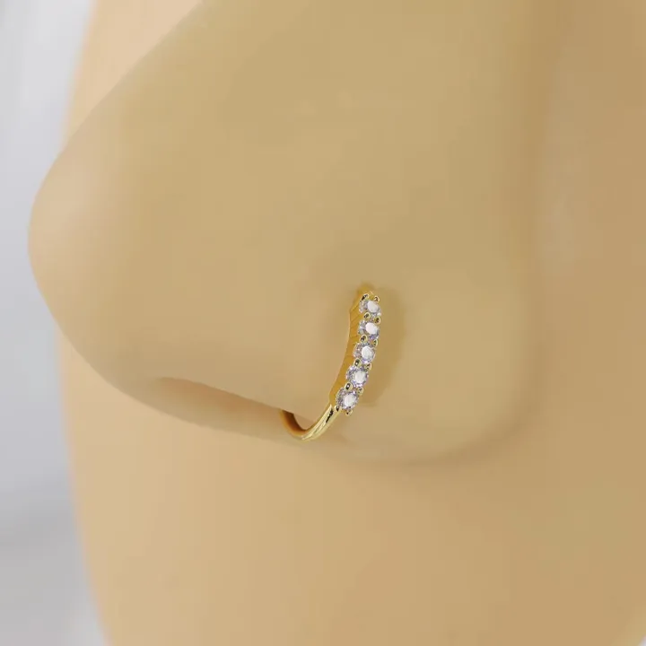 Single-row%20miniature%20zircon%20ultra-sparkle%20fine%20drill%20exquisite%20with%20drill%20opening%20ring%20nose%20stud%20nose%20pierced%20nose%20ring%20Earrings%20-%20Image%204