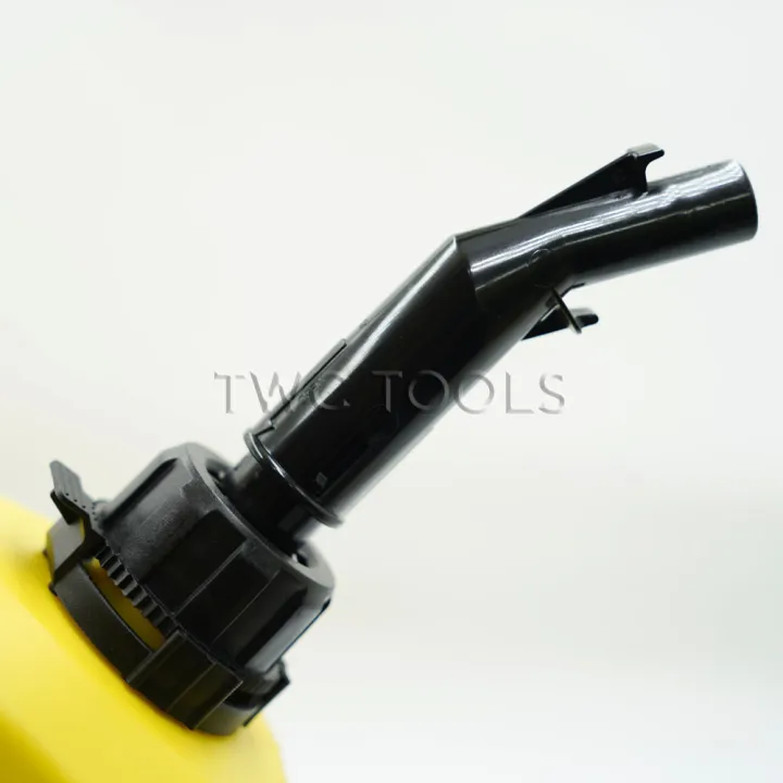 Seaflo%20Fuel%20Tank,%20Diesel%20Fuel,%20Spare%20Gallon,%2010%20Liter%20Gallon%20of%20Fuel,%20Spare%20Fuel%20Gallon.%20-%20Image%203