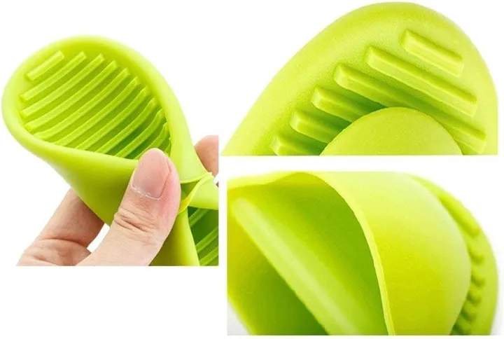 2%20pcs%20Silicon%20pot%20holder%20-%20silicon%20oven%20mitts%20,%20heat%20resistant%20gloves%20,%20kitchen%20accessories%20anti%20slip%20baking%20mitts%20,%20silicon%20hot%20pot%20holders%20,%20best%20Kitchen%20tool%20-%20Image%208