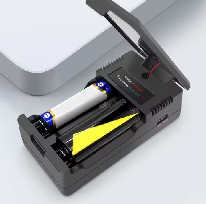 Type%20-C%20Double-slot%20%20Charger%20Solar%20Lithium%20Charging%20Adapter%20%20Base%20For%2018650%20%2014500%2016650%2016340%20Batteries%20-%20Image%203
