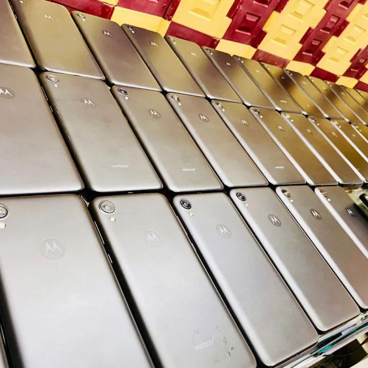 Moto%20E6%20ANDROID%209/%20Memory%20card%20support/%20Sim%20not%20working/%20non%20pta%20/%20whatsapp/%20youtube/%20facebook%20All%20apps%20easily%20work%20-%20Image%203