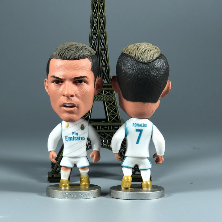 Football%20players%20miniatures%20-%20Image%204