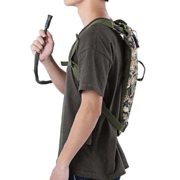 3L%20Camel%20Pack%20Water%20Bag%20/Tactical%20Hydration%20Backpack%20-%20Image%208