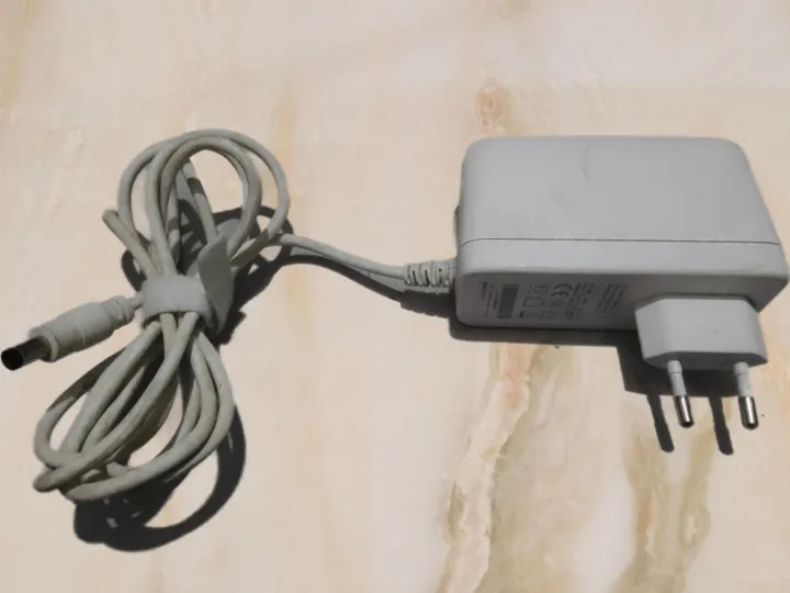 12%20Volt%20power%20bank%20with%20Super%20fast%2012%20volt%203%20amp%20charger%20for%20Router%20modem,%20for%20all%20brands%20PTCL,TP%20LINK%20,TENDA%20,%20D%20LINK%20-%20Image%206