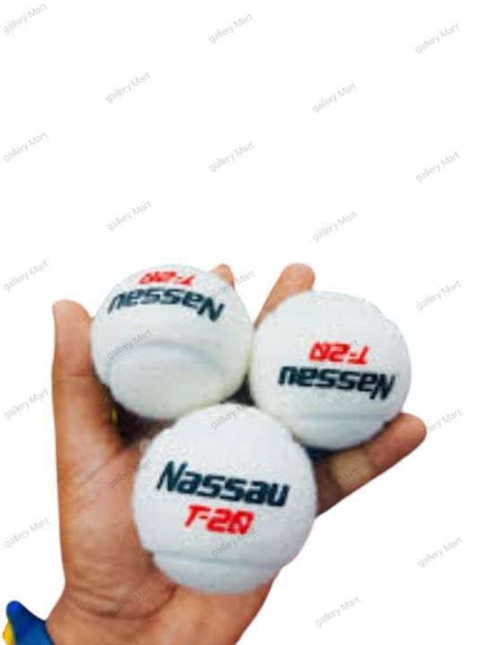 Nassau%20T-20%20White%20Cricket%20Ball%20-%20Image%204