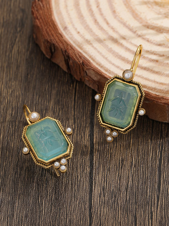 Elegant%20Vintage%20Geometric%20Pearl%20Pendant%20Drop%20Earrings%20Women%20Exquisite%20Hanging%20Piercing%20Earring%20Wed%20Bridal%20Jewelry%20Gift%20-%20Image%204