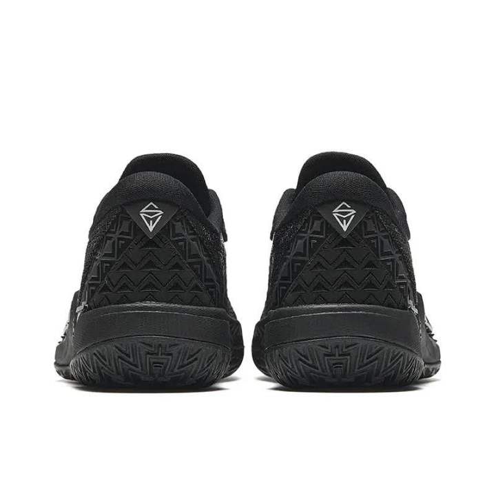 ANTA%20Shock%20Wave%206%20Basketball%20shoe%201124C1106Q-5%20Sneakers%20For%20Men%20-%20Image%203