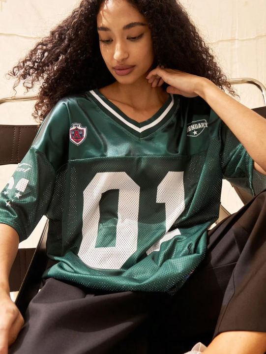 American%20Sportswear%20Fashion%20V-neck%20T-shirt%20And%20Sweatshirt%20For%20Women%20Loose%20Quick-drying%20Casual%20And%20Versatile%20Hip-hop%20Street%20Top%20-%20Image%206