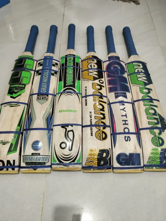 Softball%20Cricket%20Bat%20Low%20Weight%20-%20Image%207