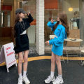 Set of 2 pieces Women's long-sleeved crop top + A-line short skirt Korean-style girl's dress Korean Cute Korean girl set. 