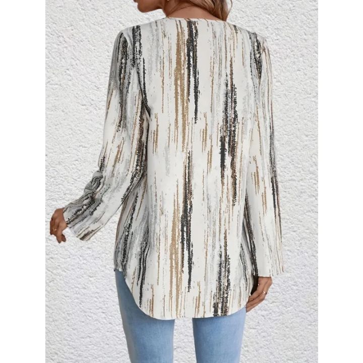 Plus%20Size%20Women's%20Casual%20New%20Casual%20V-neck%20Printed%20Fashionable%20Curved%20Hem%20Rolled%20Sleeve%20Shirt%20-%20Image%203