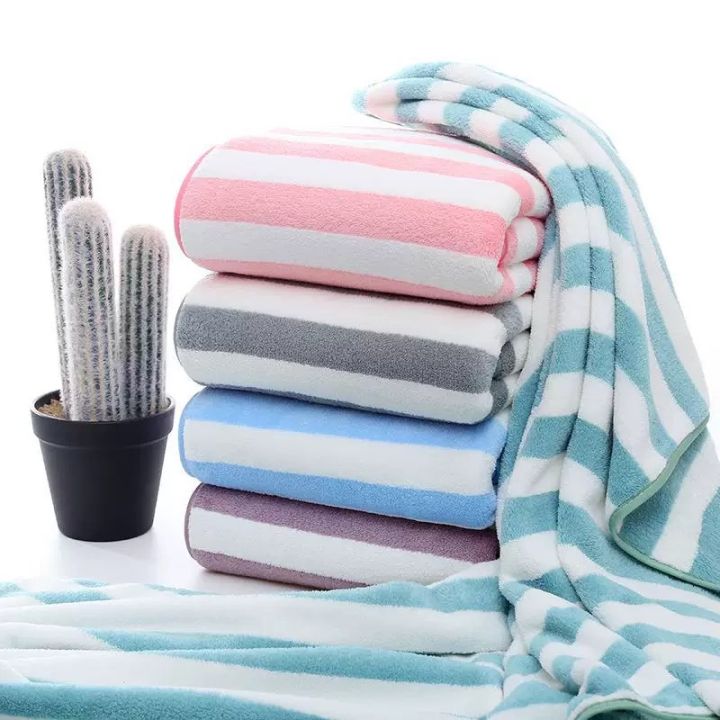 Large%20Towel,%20Absorbs%20Water%20Well,%20Size%2070X140%20Cm,%20for%20Adults.%20-%20Image%206