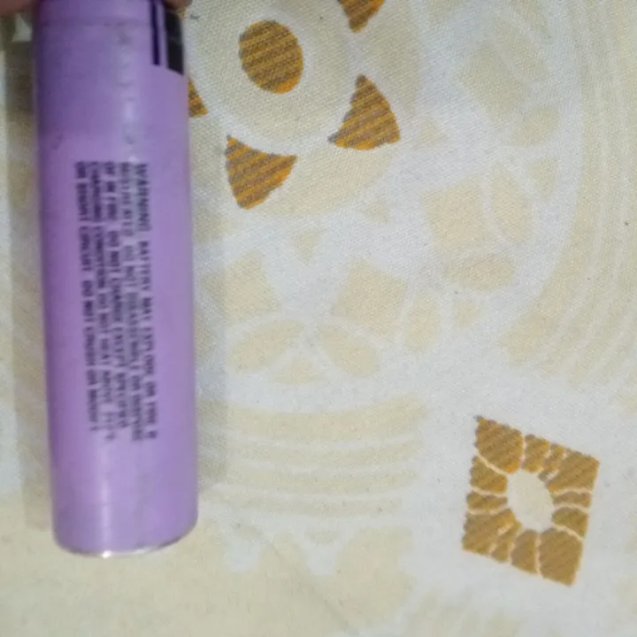 CGR18650E%20lithium%20cell%202800%20mah%20-%20Image%205