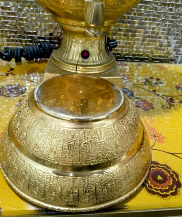 Authentic%20Persian%20Samovar,%2050%20Years%20Old.%20Genuine%20Elephant%20Tusk%20on%20Small%20Kettle's%20Handle.%20Original%20Electric%20Persian%20Samovar%20with%20Gold%20Finish.%20-%20Image%207
