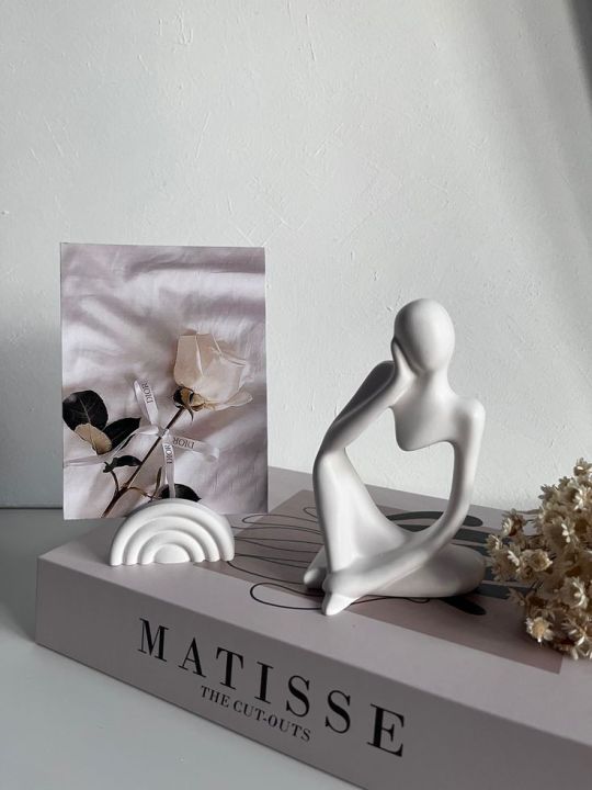 set%20of%205including%201%20vase%201%20jar%20with%20lid%201%20thinker%201%20rose%20candle%201%20large%20round%20tray%20with%20out%20flowers%20best%20for%20home%20decor%20and%20gift%20-%20Image%203