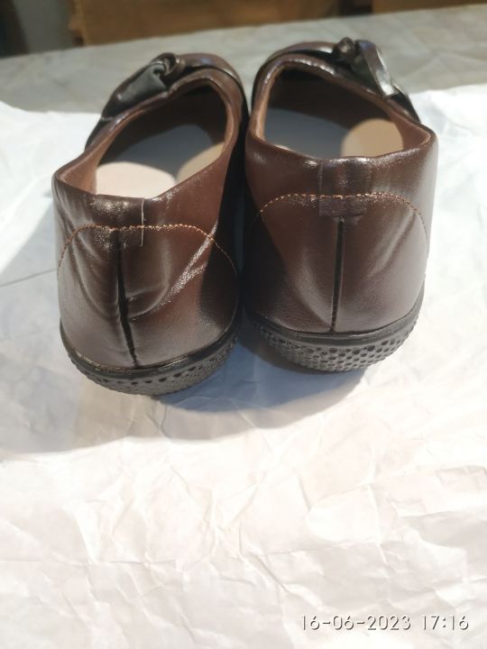 Ladies%20Full%20Lofar%20%7C%20Exclusive%20Design%20Ladies%20Full%20Shoe%20Lofar%20Cutting%20for%20Women%20and%20Girls%20%7C%20Chocolate%20and%20Black%20Color%20Ladies%20Lofar%20Shoes%20-%20Image%205