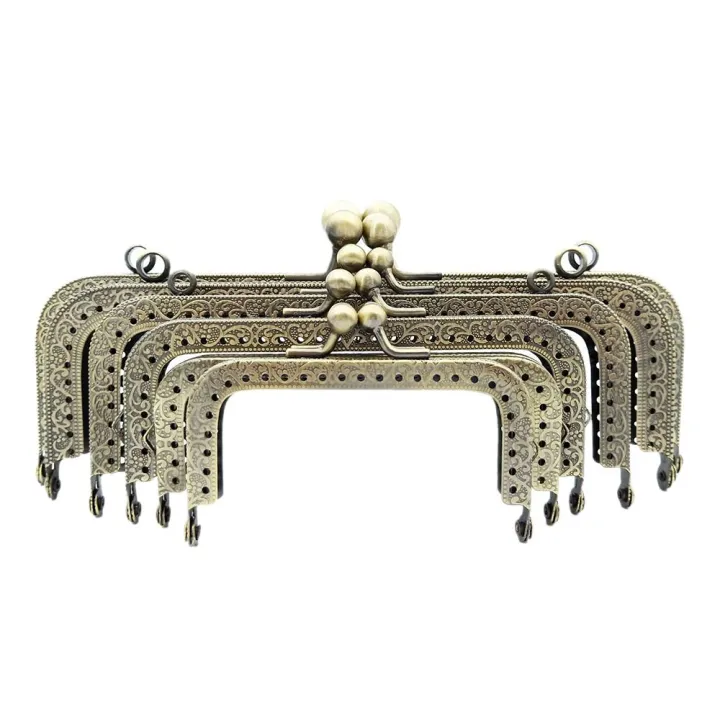 Mini%20Metal%20Purse%20Frame%20Kiss%20Clasp%20Bag%20Hardware%20Vintage%20Bag%20Kiss%20Clasp%20Lock%20Purse%20Clasp%20Frame%20Bag%20Making%20-%20Image%205