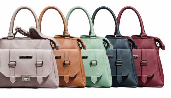 Tri-Color%20Striped%20Women's%20Handbag%20with%20Adjustable%20Crossbody%20Strap%20-%20Textured%20PU%20Leather%20Large%20Shoulder%20Bag%20for%20Ladies%20-%20Elegant%20Office%20&%20Party%20Wear%20Tote%20Bag%20-%20New%202026%20Fashion%20Collection%20-%20Image%202